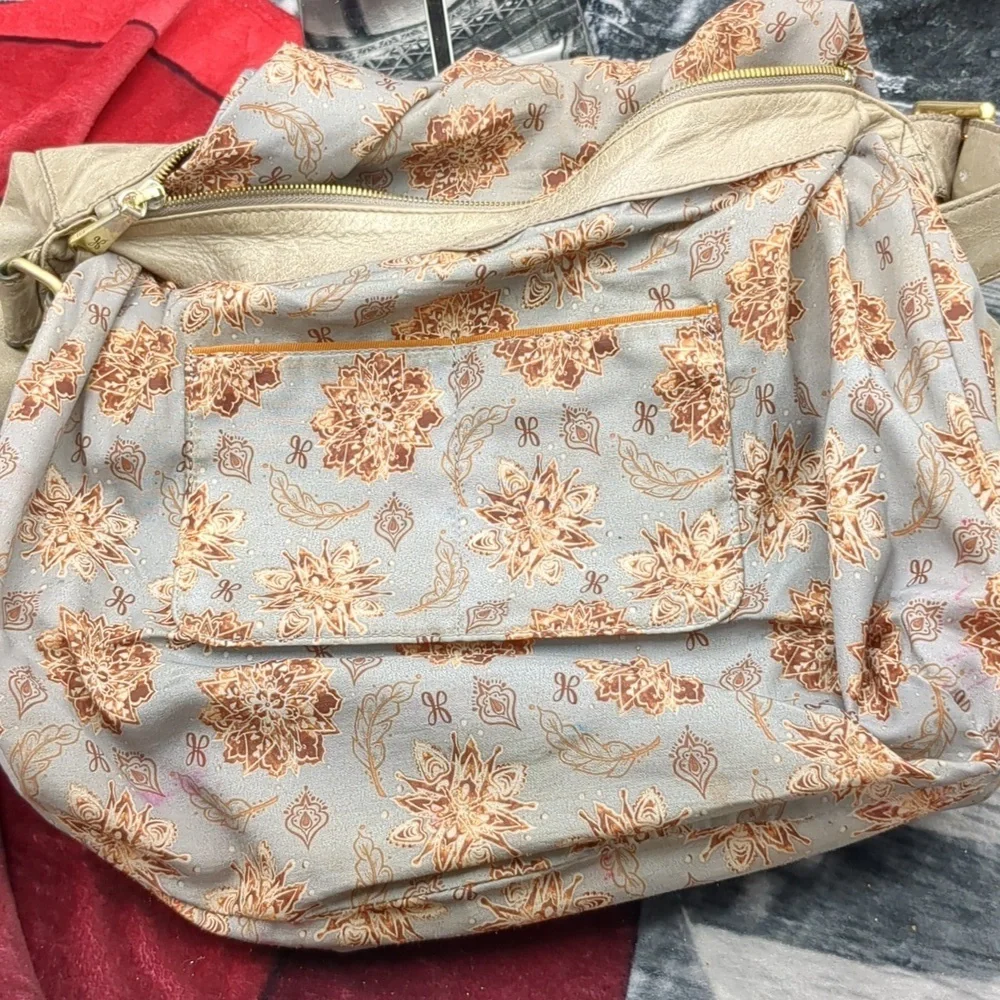 Hobo shoulder bag
